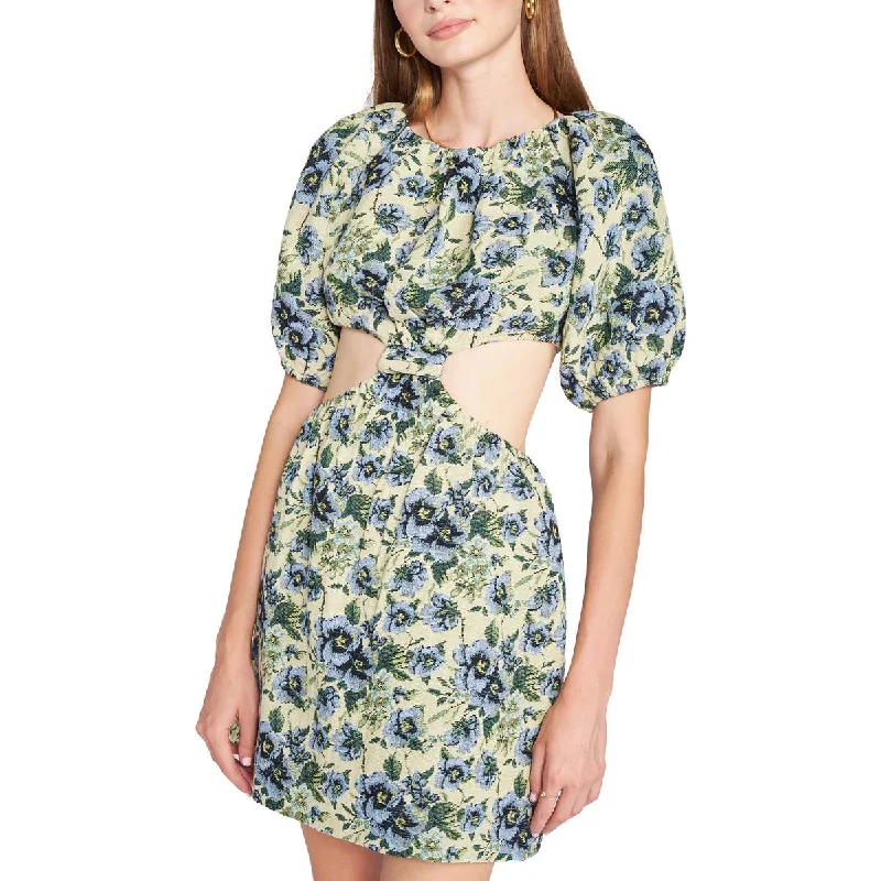 Trendy Women's Apparel for All Seasons En Saison Womens Passion Floral Open Back Mini Dress Trendy Women's Apparel for All Seasons En Saison Womens Passion Floral Open Back Mini Dress