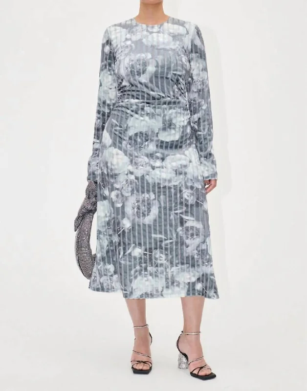Trendy Women's Dresses Online Blackley Dress In Metalized Peonies