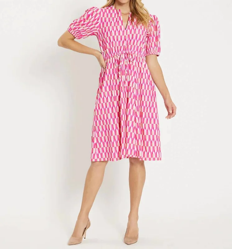 Women Wear Boutique Cassandra Dress In Mod Arch Peony