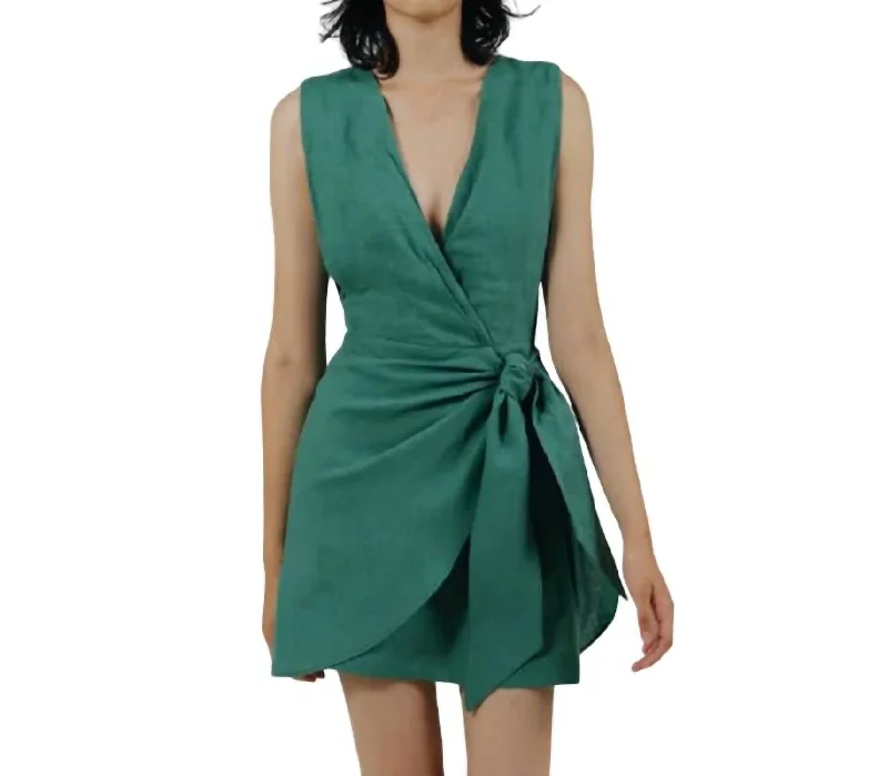 Signature Style Essentials Masaru Dress In Green