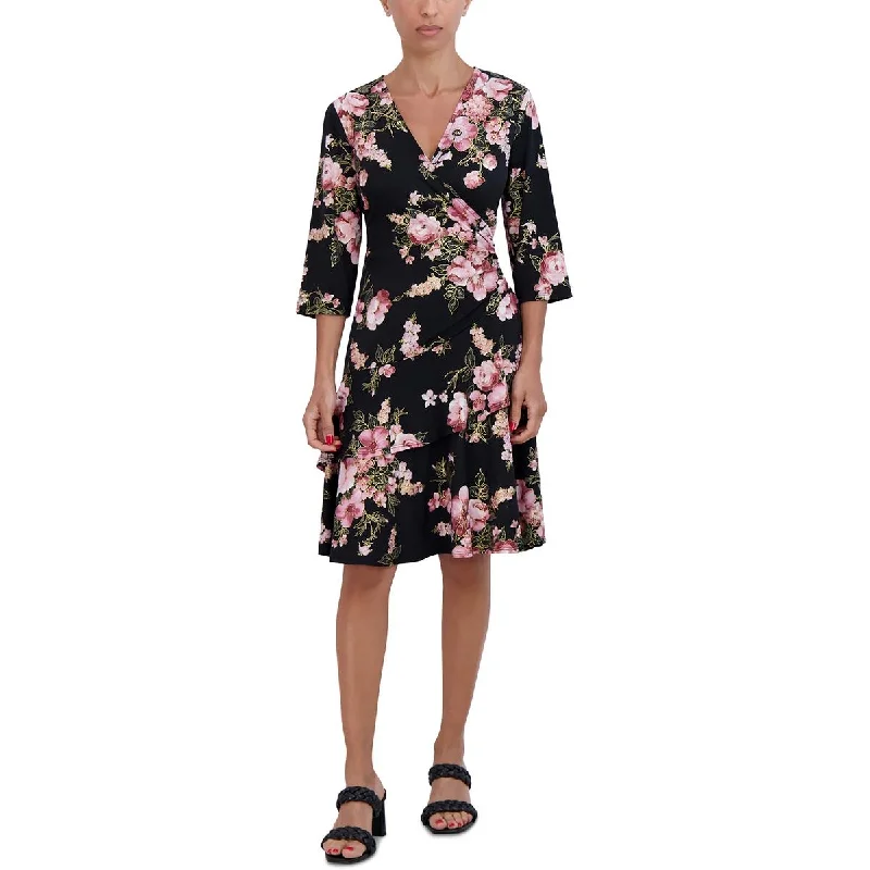 Charming Women's Clothes For Special Events Signature By Robbie Bee Womens Plus Floral Foil Short Fit & Flare Dress