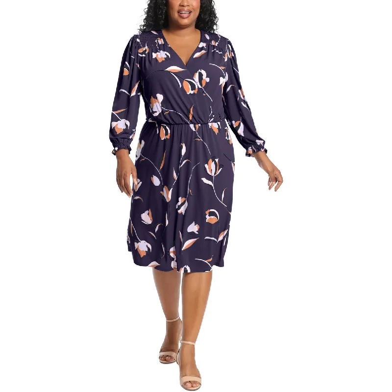 Everyday Women's Fashion Trends London Times Womens Plus Floral Smocked Wrap Dress