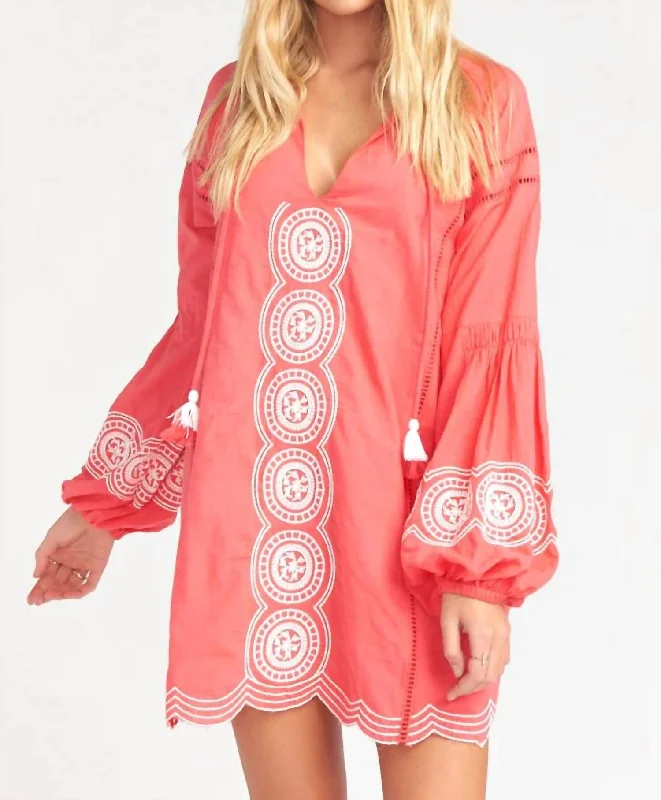 Chic Casual Wardrobe Essentials Claudine Tunic Dress In Coral Sunburst