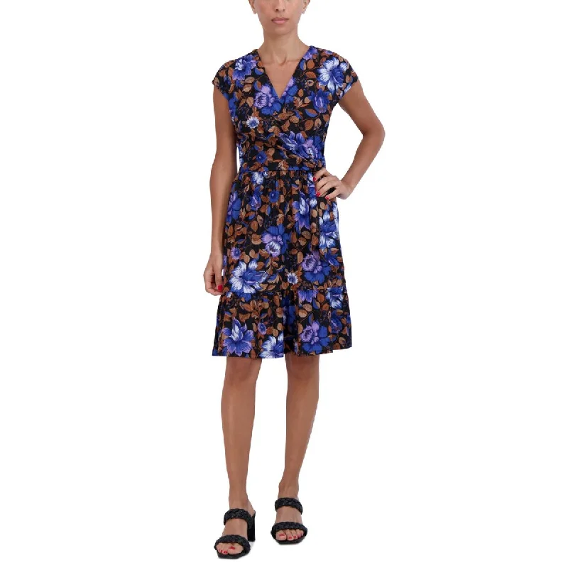 Women's Online Clothing Boutique Signature By Robbie Bee Womens Petites Floral A-Line Mini Dress Women's Online Clothing Boutique Signature By Robbie Bee Womens Petites Floral A-Line Mini Dress