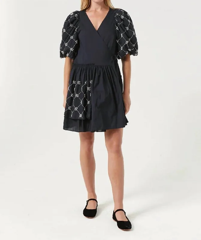 Women's Evening Wear Outfit Elsa Dress In Black Daisy Crystal