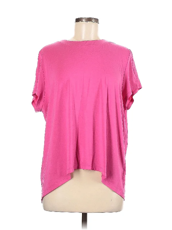High Street Women's Fashion for Trendy Shoppers Short Sleeve T Shirt
