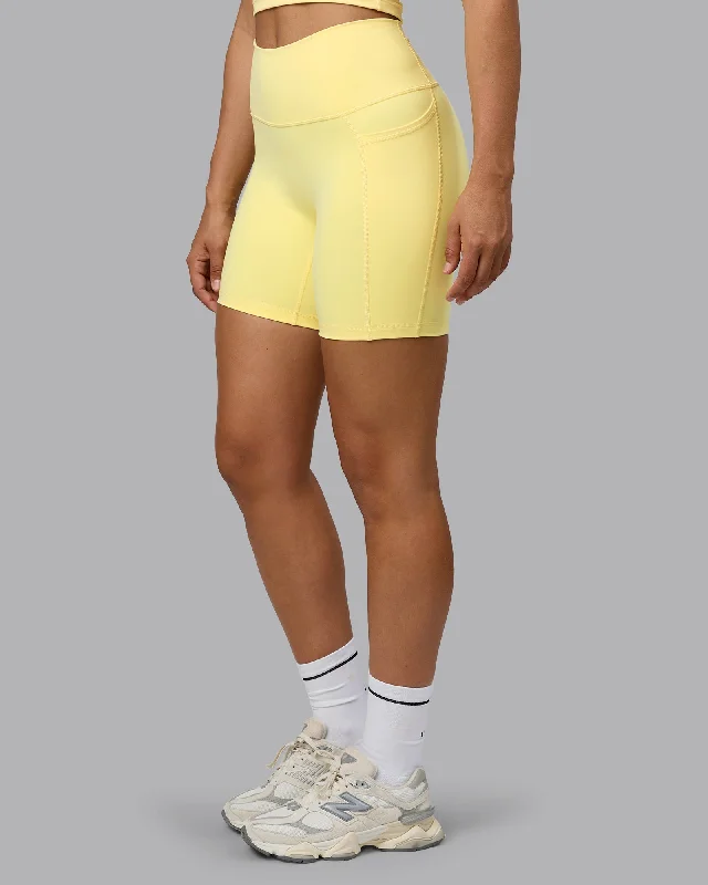 Women's Activewear Garments Fusion Mid Shorts With Pockets - Lemon