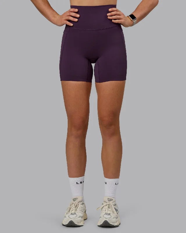 Women's Vintage Attire Elixir Mid Shorts With Pockets - Midnight Plum