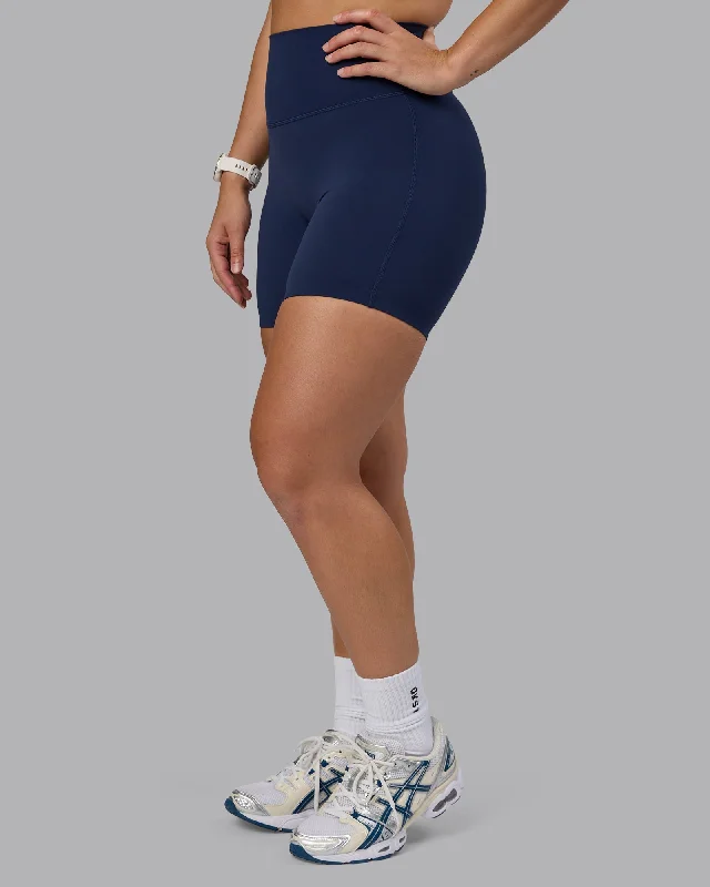 Modern Women's Apparel Elixir Mid Shorts - Future Navy