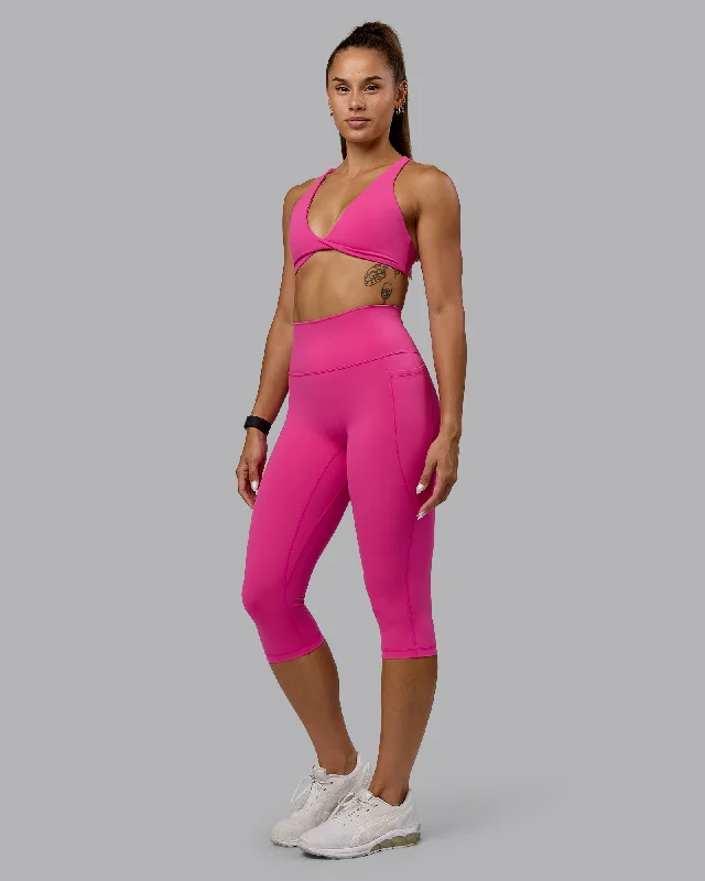 Women's Activewear Attire Fusion 3/4 Length Leggings With Pockets - Fuchsia Pink