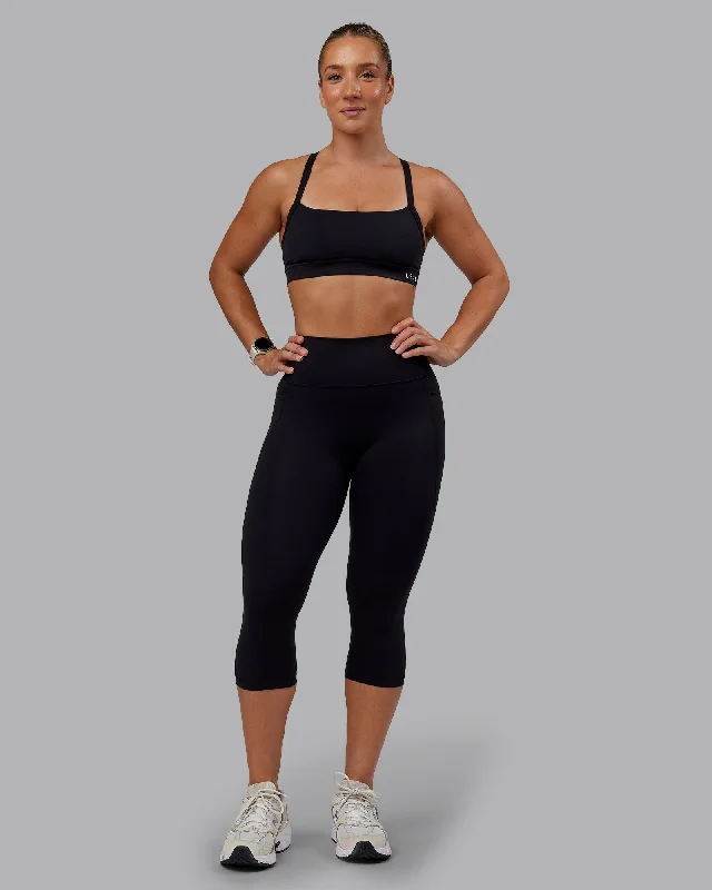 Women's Sports Apparel Fusion 3/4 Length Leggings With Pockets - Black