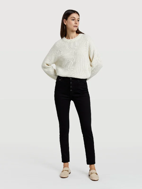 Women's Online Clothing Boutique Slim fit jeans