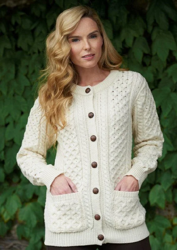 Vintage Women's Fashion Aran Crafts Lumber Cardigan | Natural