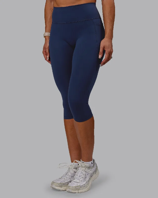 Women's Formal Apparel Fusion 3/4 Length Leggings With Pockets - Future Navy